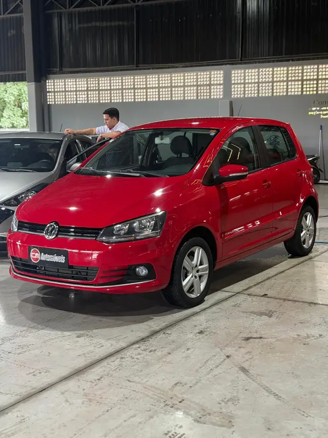 Carro Volkswagen Fox 2016 1.0 TEC Comfortline (Flex)