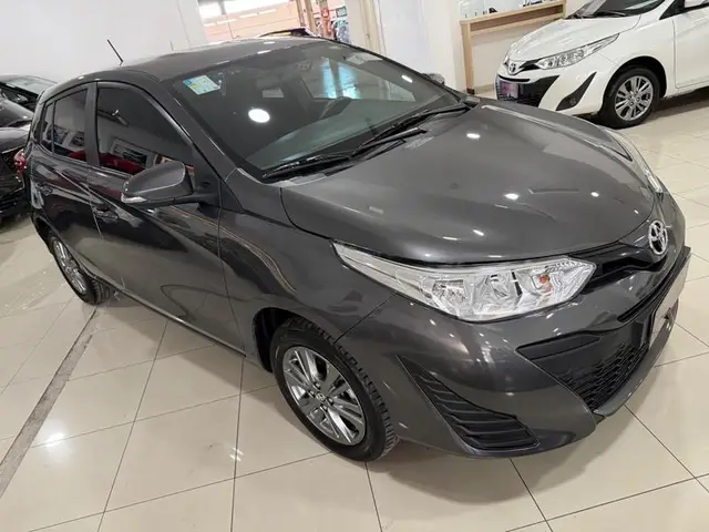 Carro Toyota Yaris 2022 1.5 XL Plus Connect CVT (Flex)