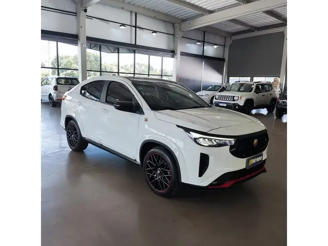 Carro Fiat Fastback 2025 ABARTH Turbo Flex 1.3 Aut.