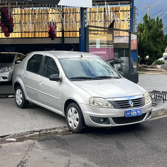 Carro Renault Logan 2011 Expression 1.6 8V Hi-Torque (flex)