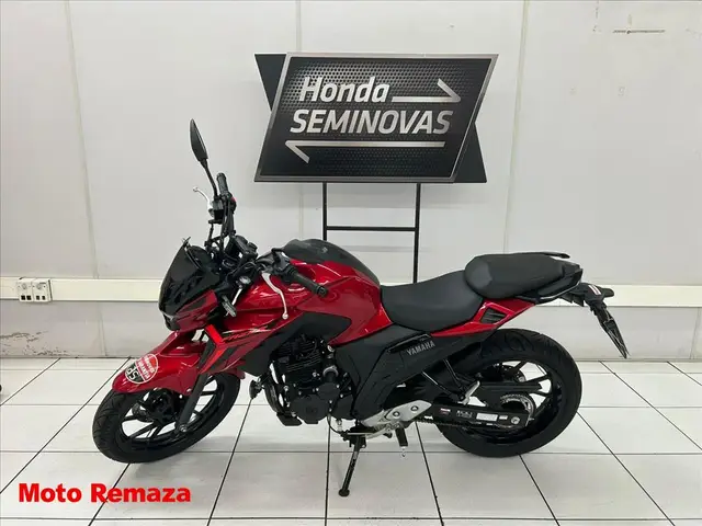 Moto Yamaha Fazer FZ15 2024 ABS