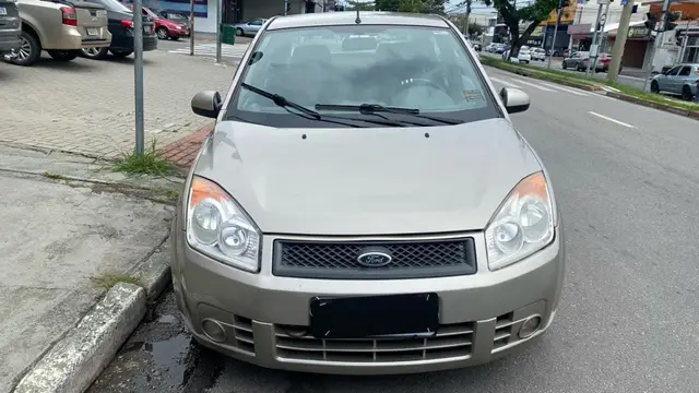 Carro Ford Fiesta Sedan 2009 Class 1.6 (Flex)