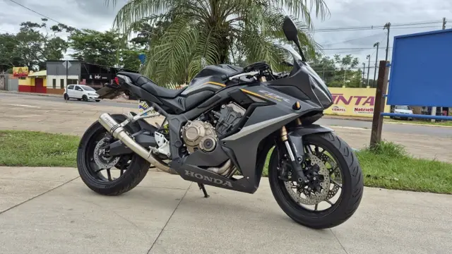 Moto Honda CB 650R 2022 (ABS)