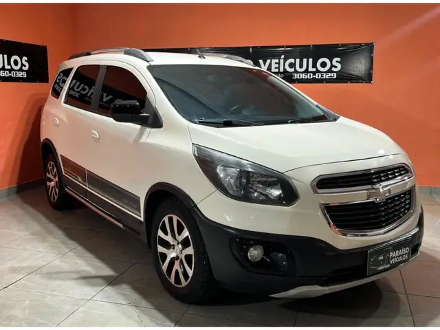 Carro Chevrolet Spin 2016 Activ 1.8 (Flex) (Aut)