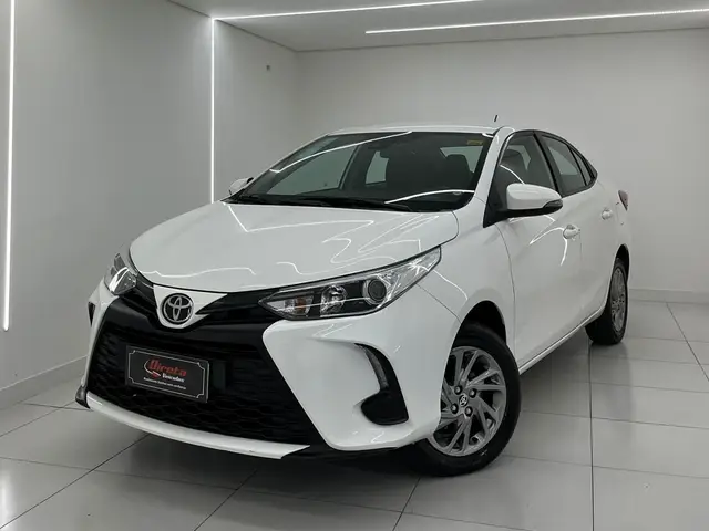 Carro Toyota Yaris Sedan 2023 XS 1.5 (Flex) (Aut)