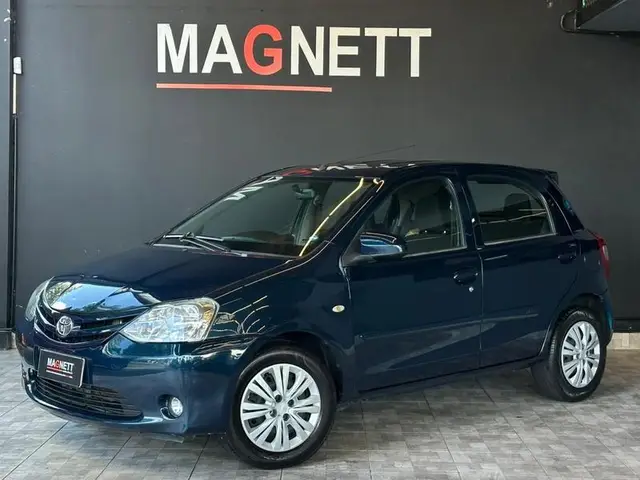 Carro Toyota Etios 2015 X 1.3 (Flex)