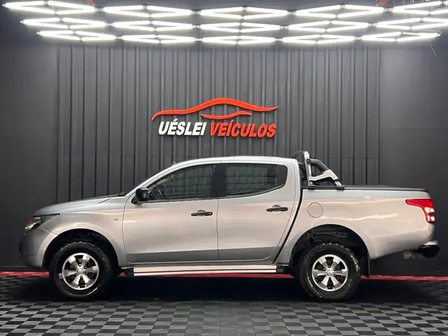Carro Mitsubishi L200 Triton Sport 2019 Sport 2.4 DID-H GLX 4WD