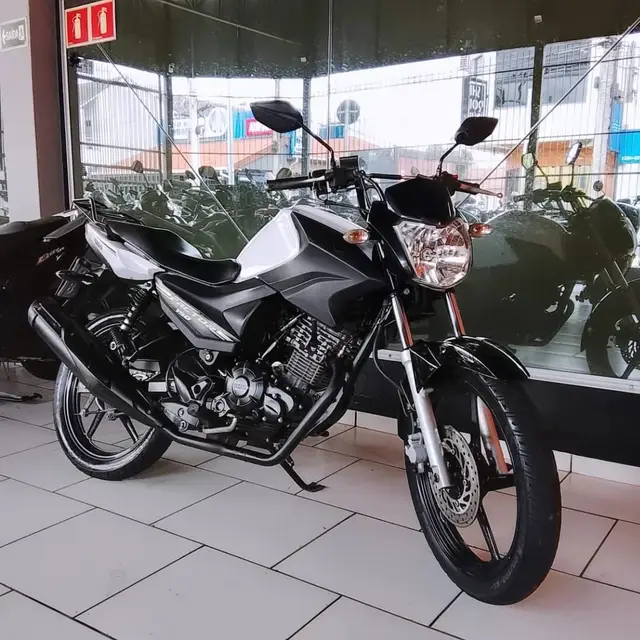 Moto Yamaha YS 150 Fazer 2021 ED