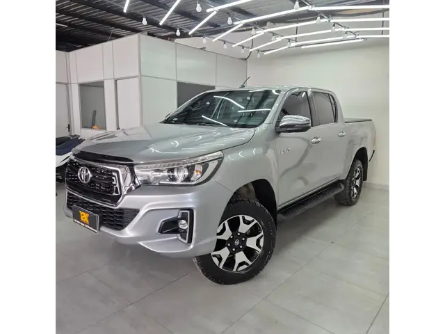 Carro Toyota Hilux Cabine Dupla 2019 Hilux 2.8 TDI SRX CD 4x4 (Aut)