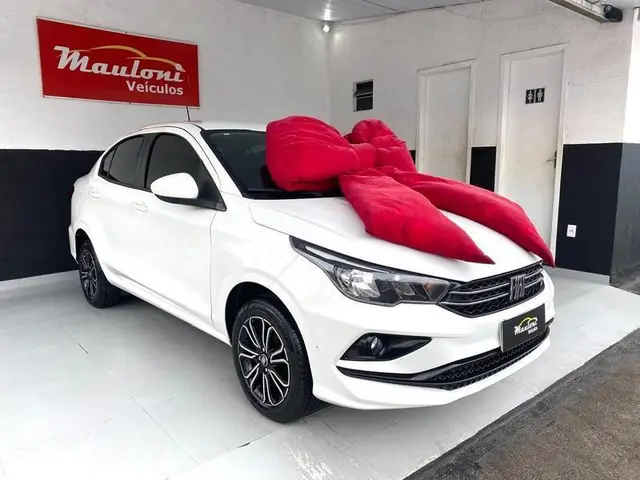 Carro Fiat Cronos 2023 Drive 1.3 (Flex) MT