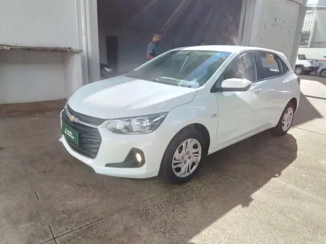 Carro Chevrolet Onix Plus 2025 LT 1.0