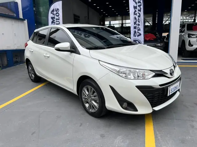 Carro Toyota Yaris Sedan 2020 1.5 XL Plus Tech CVT (Flex)