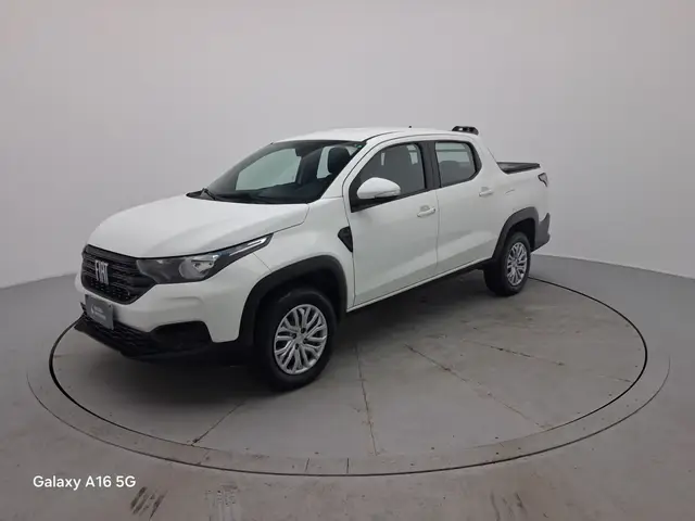Carro Fiat Strada 2025 Volcano 1.3 Flex 8V CD Aut.