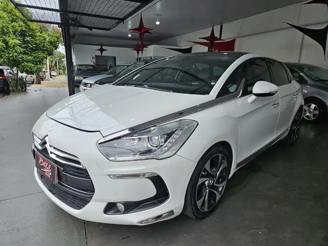 Carro Citroën DS 5 2014 So Chic 1.6 16V THP (Aut)