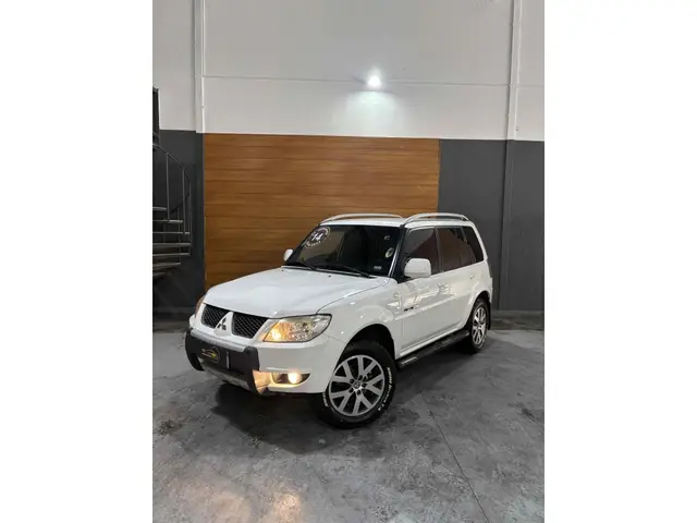 Carro Mitsubishi Pajero TR4 2014 2.0 16V 4X4 (Flex) (Aut)