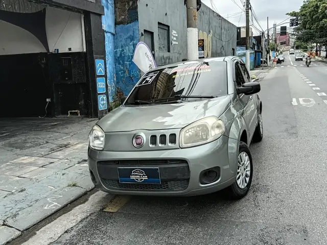 Carro Fiat Uno 2014 Vivace 1.0 8V (Flex) 4p