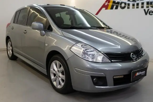 Carro Nissan Tiida 2012 S 1.8 (flex)