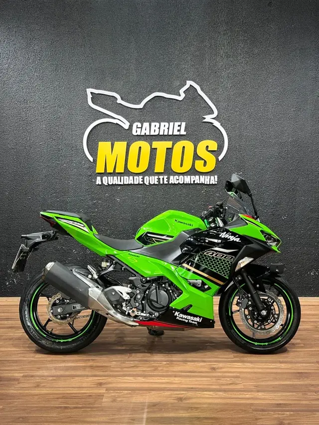 Moto Kawasaki Ninja 2020 400