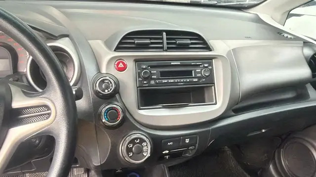 Carro Honda Fit 2011 New  LX 1.4 (flex) (aut)