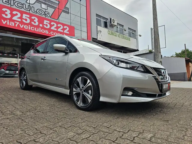 Carro Nissan Leaf 2022 EV