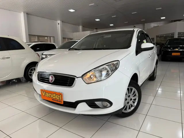 Carro Fiat Grand Siena 2017 Attractive 1.0 (Flex)