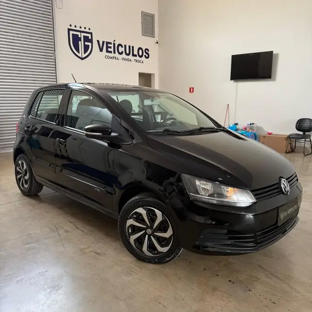 Carro Volkswagen Fox 2015 Trendline 1.6 MSI (Flex)