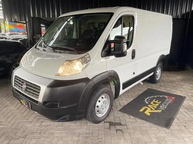 Carro Fiat Ducato 2019 2.3 TDI Cargo 8m³