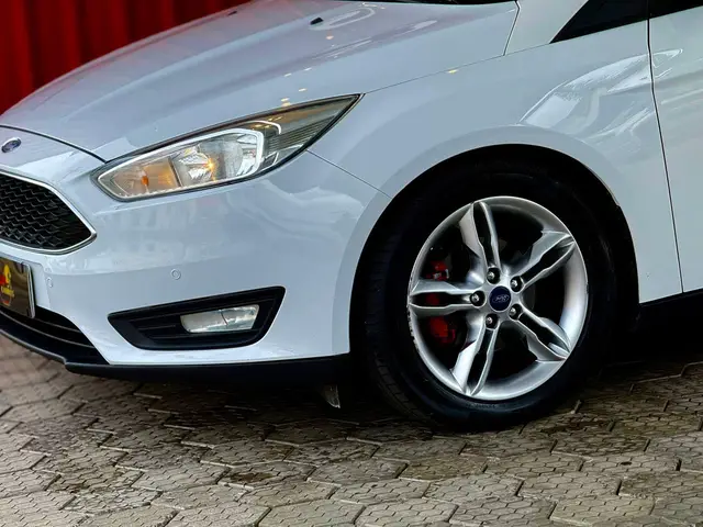 Carro Ford Focus Hatch 2019 SE 1.6 16V TiVCT