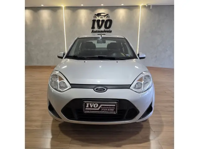 Carro Ford Fiesta Sedan 2013 SE 1.6 Rocam (Flex)