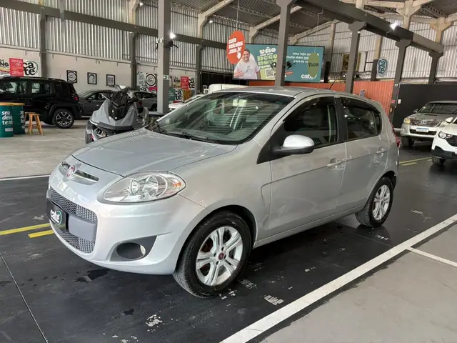Carro Fiat Palio 2014 Attractive 1.4 8V (Flex)