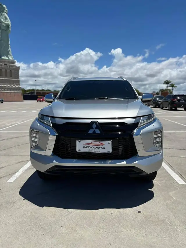 Carro Mitsubishi Pajero Sport 2022 2.4 DI-D HPE (Aut) 4x4