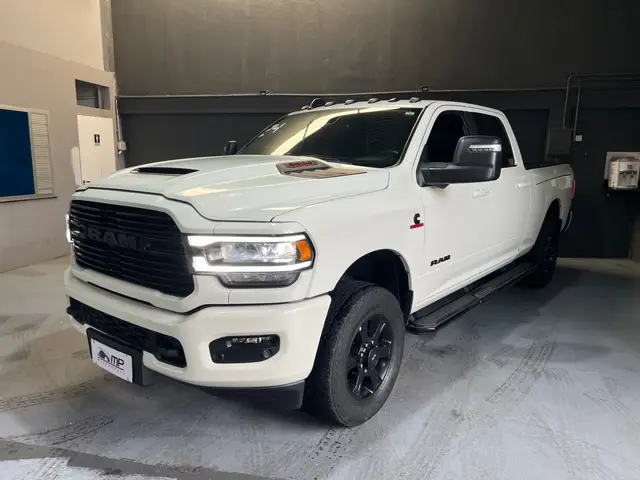 Carro Ram 3500 2024 Laramie Night Edition 6.7 4x4