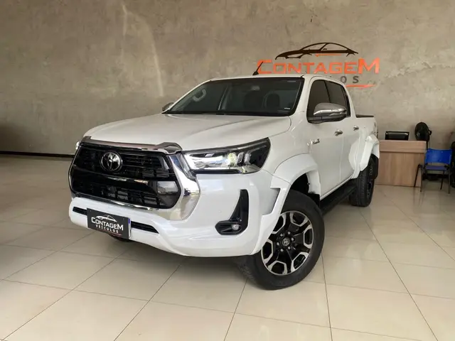 Carro Toyota Hilux Cabine Dupla 2024 SRX 4x4 2.8 Diesel