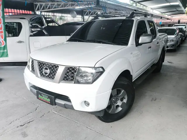 Carro Nissan Frontier 2013 SE Attack 2.5 4x2 (Cab.Dupla)