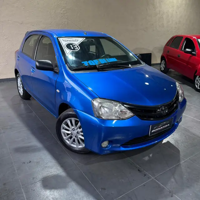 Carro Toyota Etios 2013 XLS 1.5 (Flex)