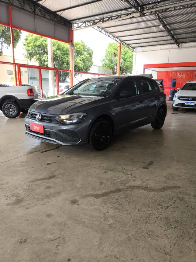 Carro Volkswagen Polo 2023 Track 1.0 Flex 12V 5p