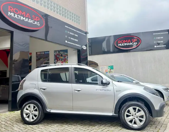 Carro Renault Sandero Stepway 2013 1.6 16V Hi-Flex (aut)