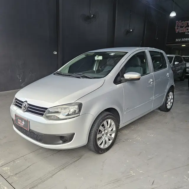 Carro Volkswagen Fox 2012 1.6 VHT (Flex)