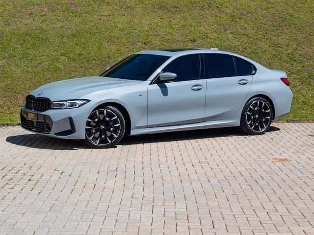 Carro BMW 320i 2026 M Sport 2.0 Turbo (Aut.)