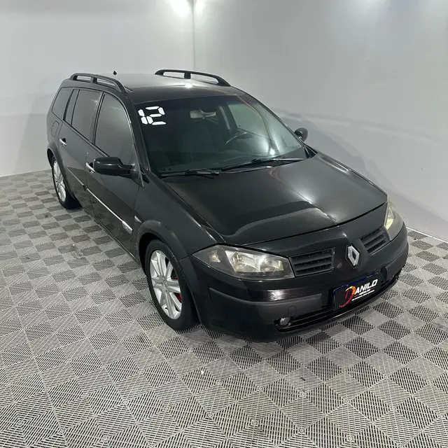 Carro Renault Megane Grand Tour 2012 Mégane Grand Tour Dynamique 1.6 16V (flex)