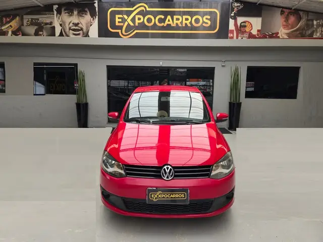 Carro Volkswagen Fox 2014 1.0 TEC (Flex) 4p