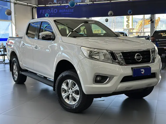 Carro Nissan Frontier 2018 2.3 TD CD SE 4x4 (Aut)
