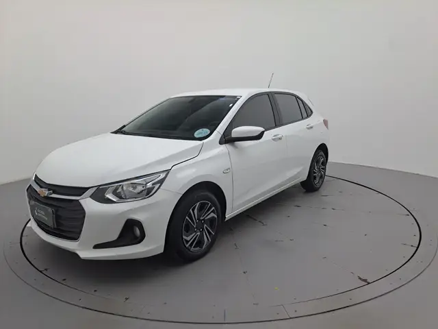 Carro Chevrolet Onix Plus 2025 LT 1.0