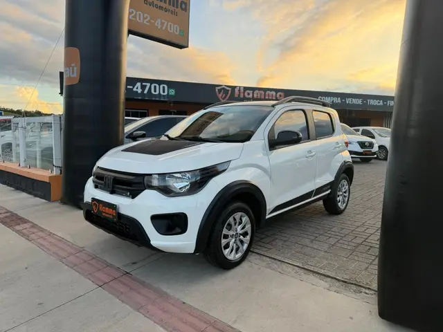 Carro Fiat Mobi 2022 Trekking 1.0 (Flex)