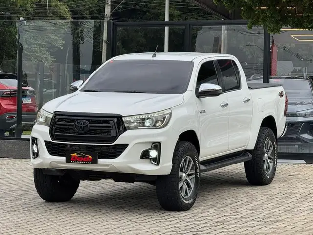 Carro Toyota Hilux Cabine Dupla 2020 Hilux 2.8 16v TDI SRV CD 4x4 (Aut)