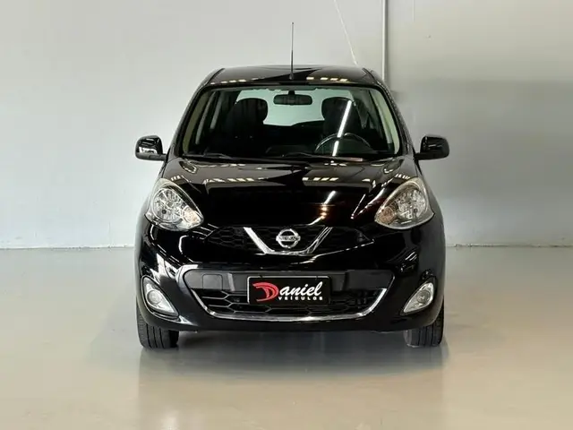 Carro Nissan March 2015 1.6 16V SL (Flex)