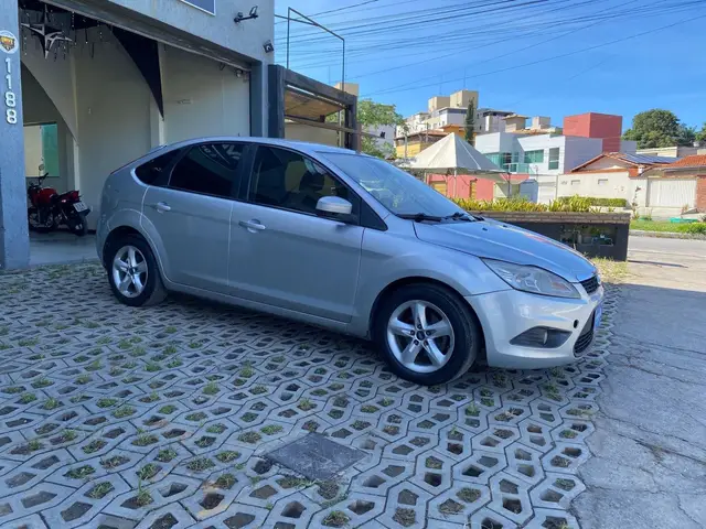 Carro Ford Focus Hatch 2013 GLX 2.0 16V (Flex)