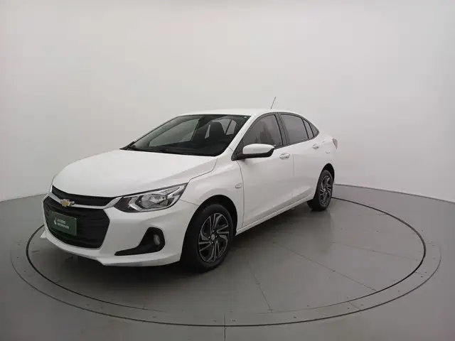 Carro Chevrolet Onix Plus 2024 LT 1.0