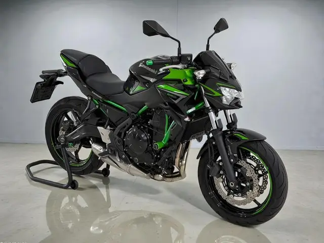 Moto Kawasaki Z 650 2022 SE ABS
