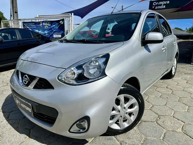 Carro Nissan March 2018 1.6 16V SV CVT (Flex)